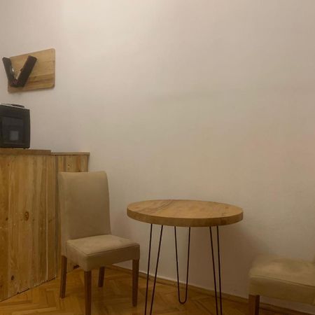 Leila Apartment Tbilisi Exteriör bild